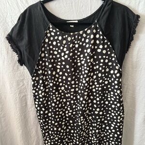 Umgee Black and White Graphic Cap Sleeve Tee
